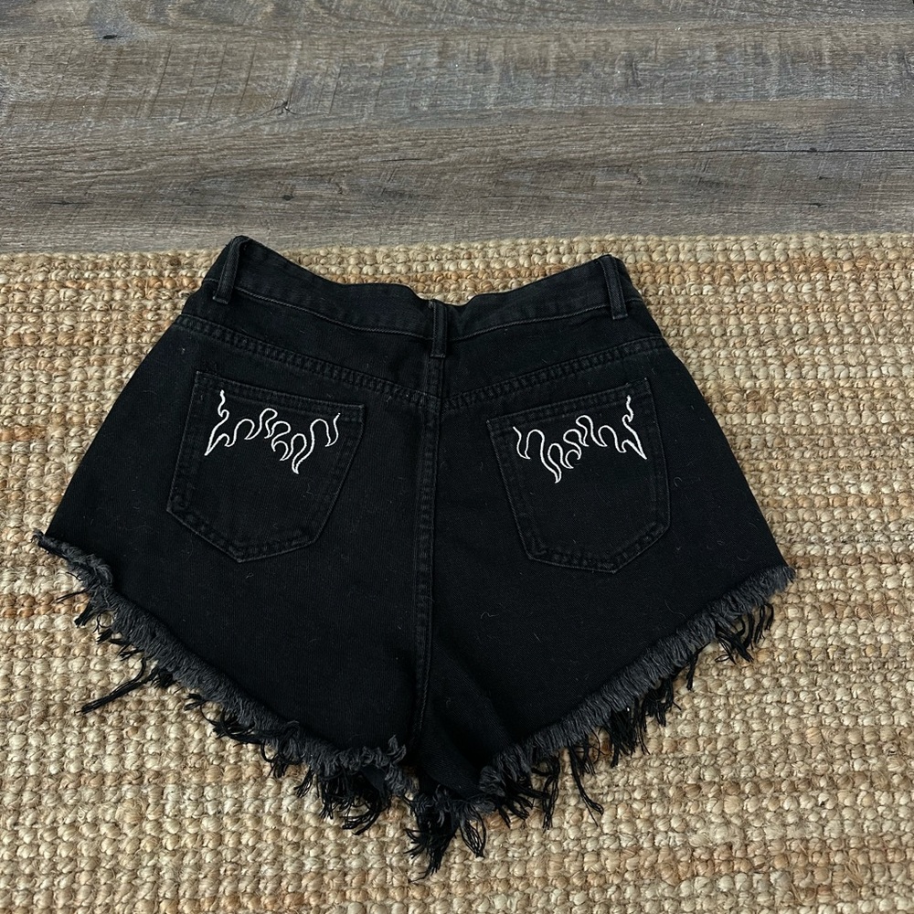 SHEIN black flame shorts too big only worn once